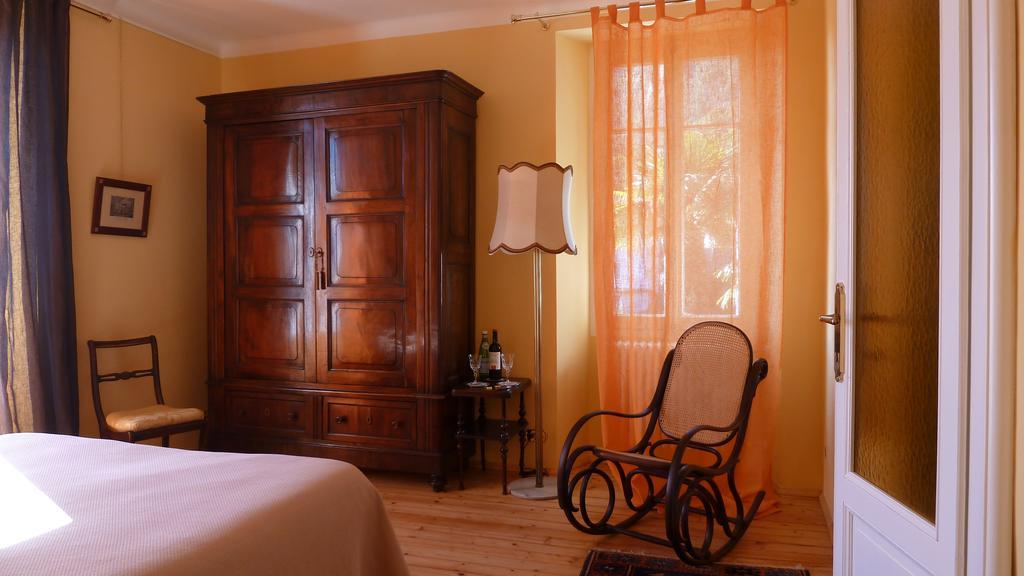 B&B Casa Forster Cannero Riviera Rum bild