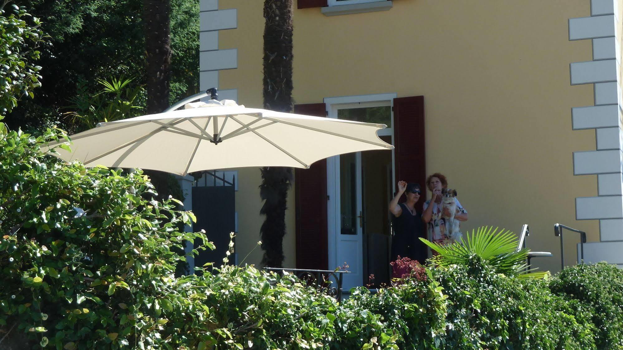 B&B Casa Forster Cannero Riviera Exteriör bild
